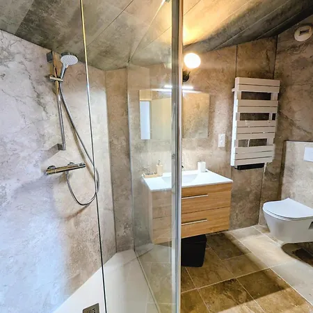 Le Duplex דירה *